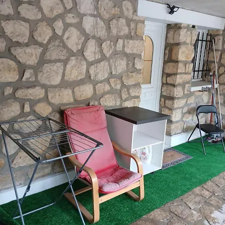 Cosy Near Trains Cdgairport And Parc Des Expos Sevran